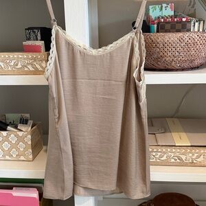 Cabi All Purpose Cami #6107 Beige w/ Ivory lace. Size Medium.